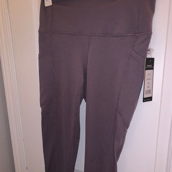 Yogalicious Pants - Cropped Yoga Leggings